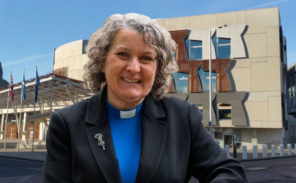 Rt Rev Rosie Frew, Moderator 