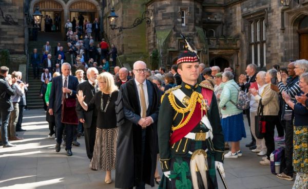 General Assembly clapping
