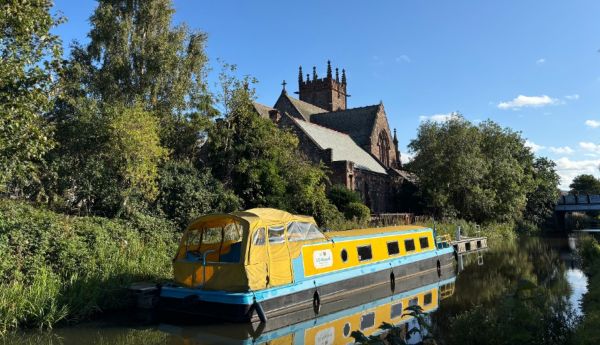 The All Aboard canal boat